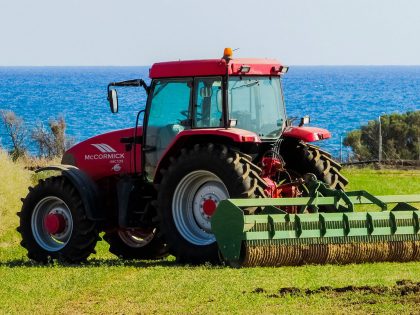Formazione di Aggiornamento per operatori addetti alla conduzione di trattori agricoli o forestali - Trattori a Ruote e a Cingoli - SUT Elements
